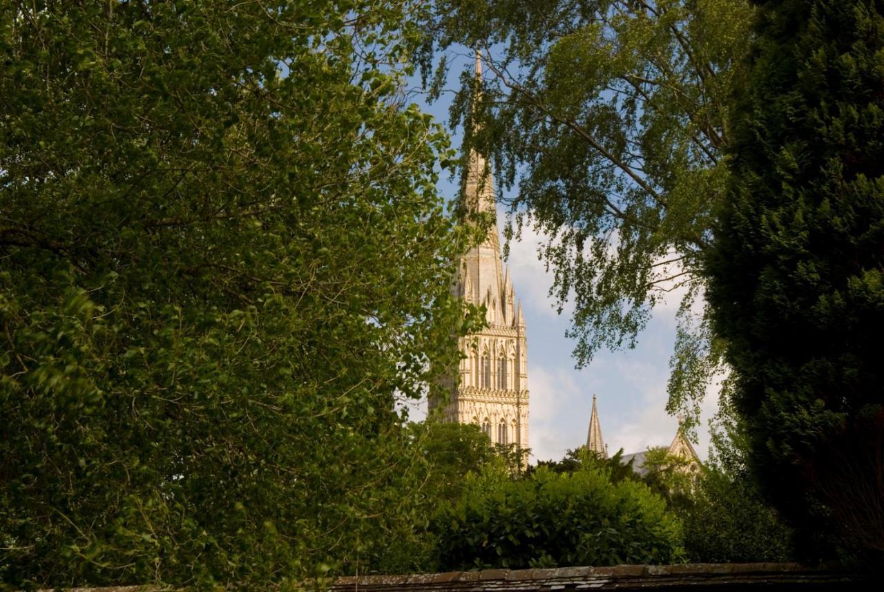 Chapter House Salisbury Exterior foto